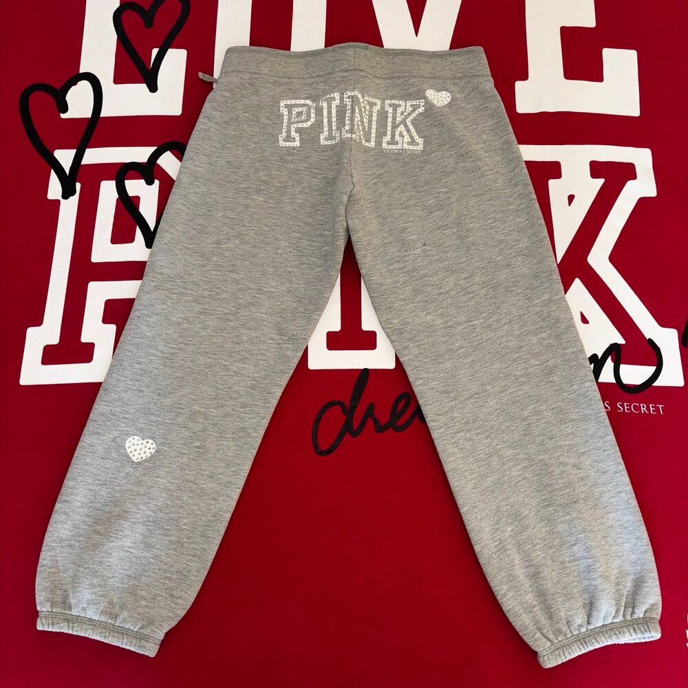 Victoria’s Secret PINK Rhinestone Bling Hearts Gray Capri Sweatpants Y2K 2000s